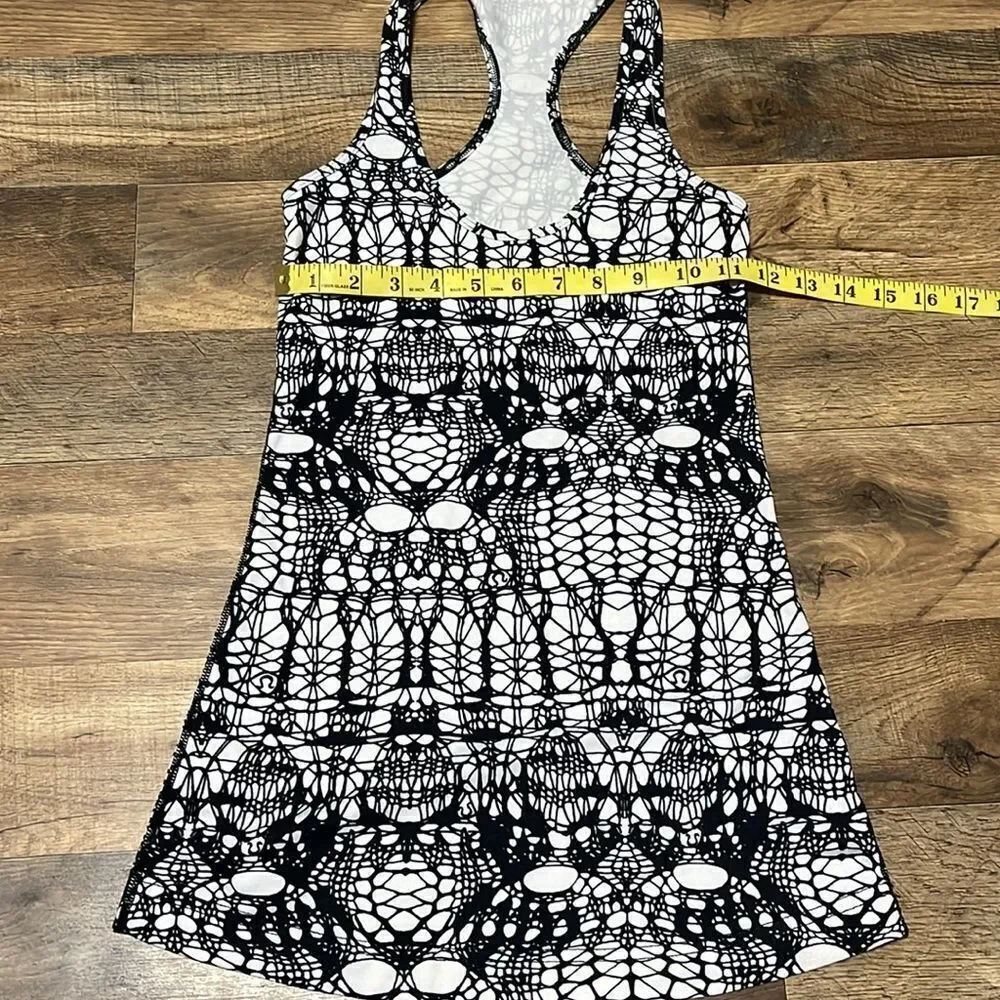 Lululemon Cool Racerback size 2